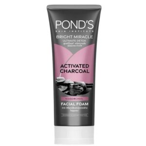 POND'S Facial Foam Pure White 100 ml – Mousse nettoyante au charbon actif