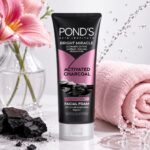 POND'S Facial Foam Pure White 100 ml – Mousse nettoyante au charbon actif – Image 5