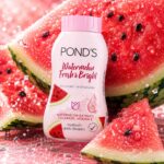Pond's Watermelon Cooling Bright Translucent Powder - Poudre translucide effet frais éclat – Image 2
