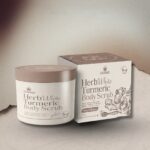 Cosmic HerbWhite Turmeric Body Scrub – Gommage corporel au curcuma 300 g – Image 3